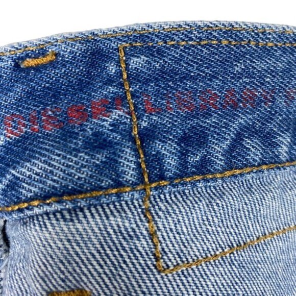 DIESEL Men's D Viker Blue Light Wash 2020 5 pocket Straight Leg Jeans US 30 - Picture 5 of 16